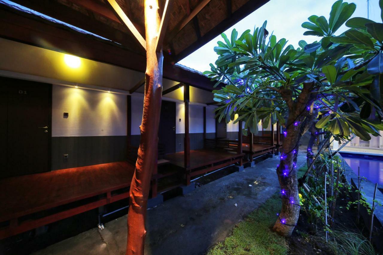 Sari Gili Bungalow Gili Air Esterno foto